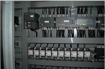 PLC控制柜在使用中有什么特殊要求